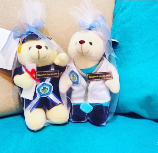  Teddy  Bear  Boneka  Wisuda  Stikes Alifah Kado Wisudaku