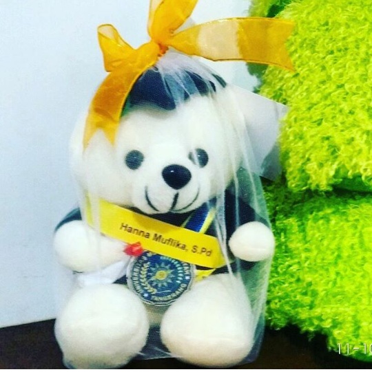  Teddy  Bear  Boneka  Wisuda UMT Kado Wisudaku