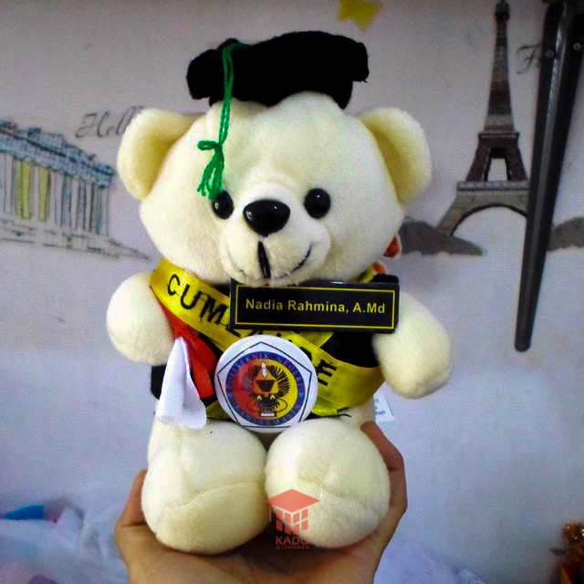  Boneka  Wisuda Bear Imut  Politeknik Negeri Banjarmasin 