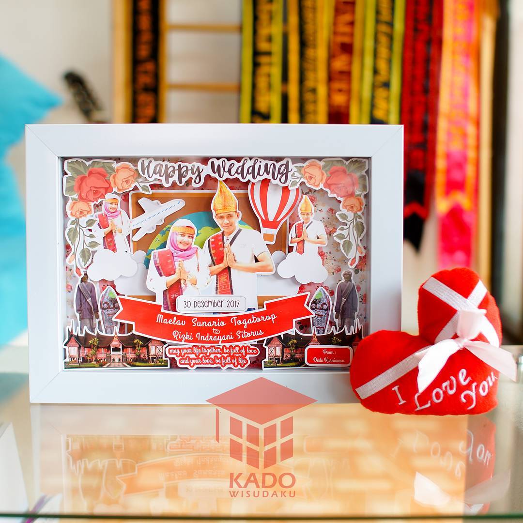 Toko Hadiah Scrapframe Kado Wedding Murah - Kado Wisudaku